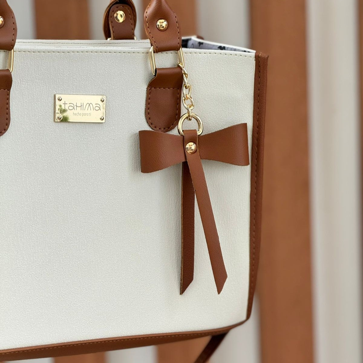 ¡Combo Exclusivo: Zapatillas + Bolso!