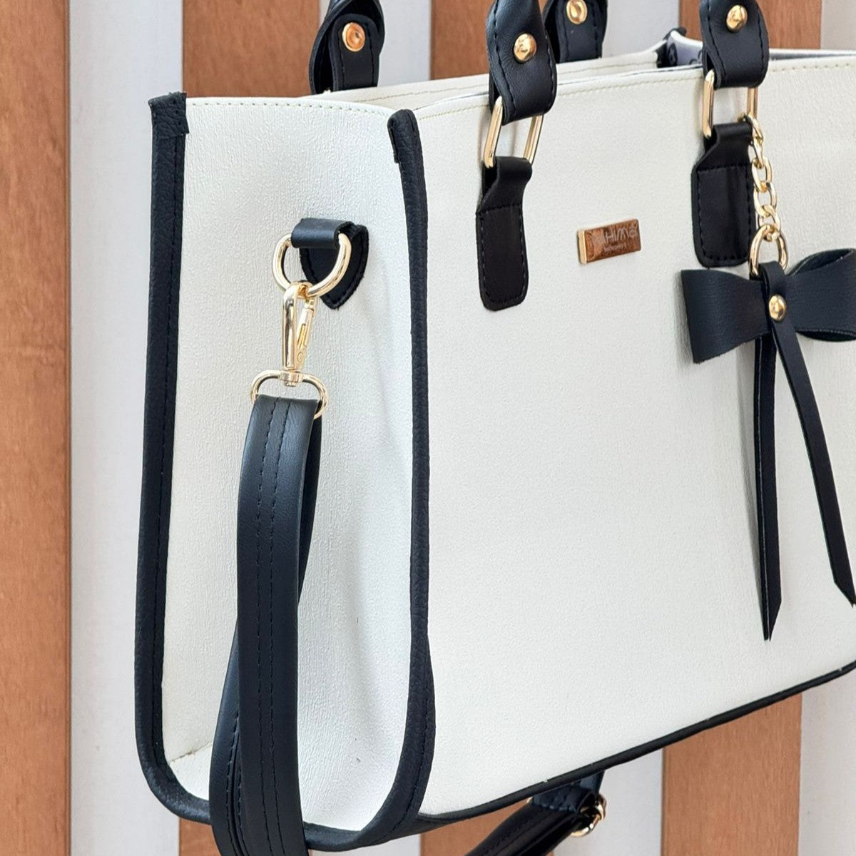 ¡Combo Exclusivo: Zapatillas + Bolso!