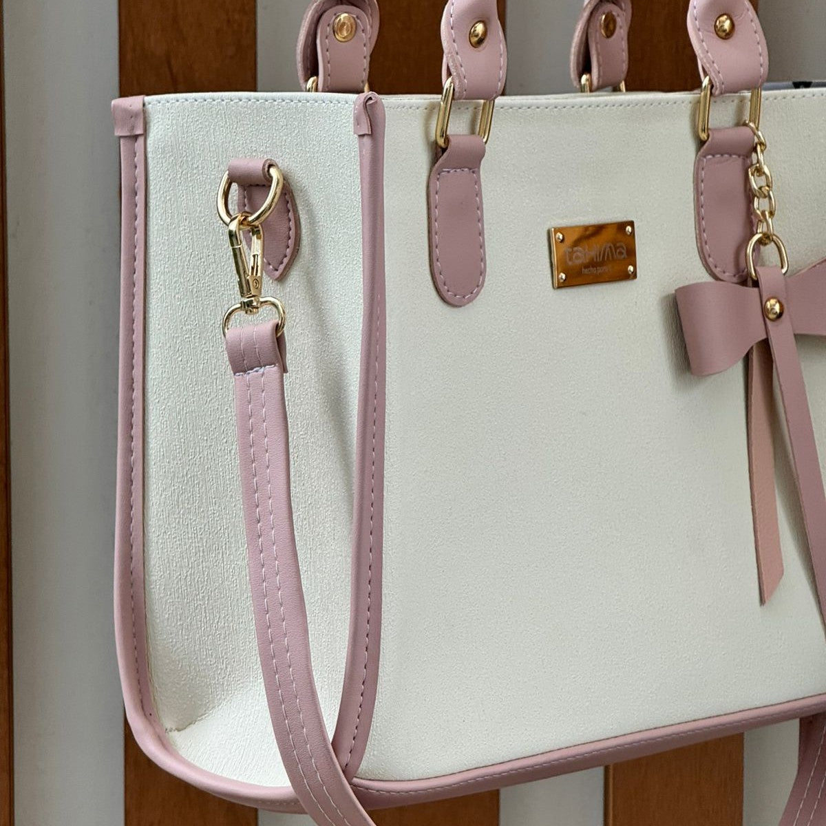 ¡Combo Exclusivo: Zapatillas + Bolso!