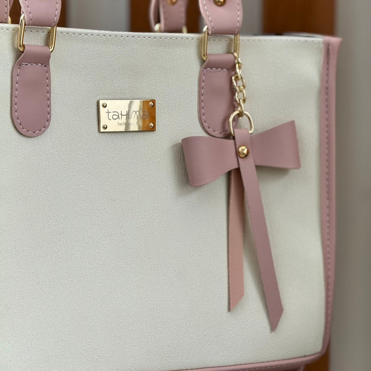 ¡Combo Exclusivo: Zapatillas + Bolso!