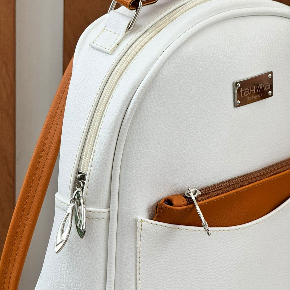 ¡Combo Exclusivo: Zapatillas + Bolso!